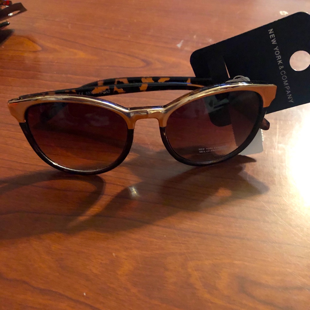 Brown Tortoise Shell Frame Gold Trim